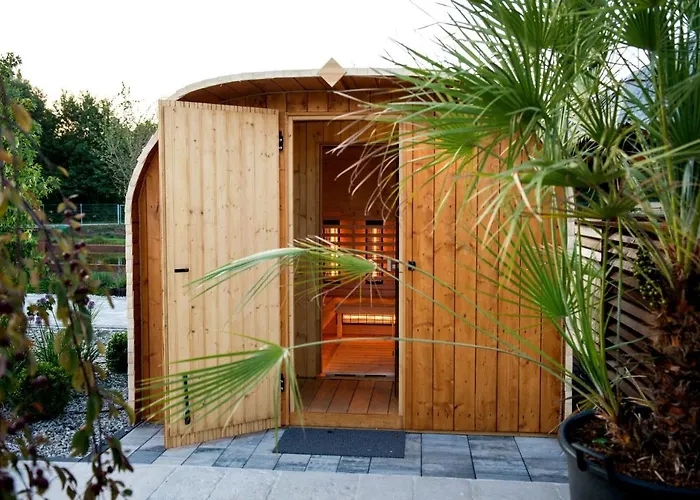 Villa Helenowka Agro & Komorow (Ostrzeszow)