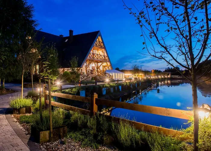 Villa Helenowka Agro & Komorow (Ostrzeszow)